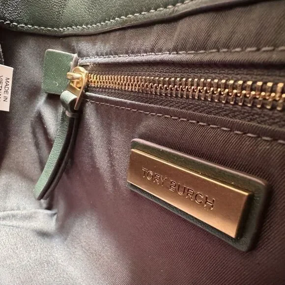 🚫SOLD🚫Tory Burch Soft Fleming Convertible Shoulder Bag in Sycamore (Green) - Picture 15 of 17